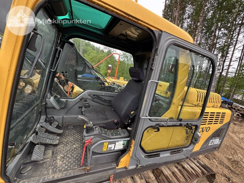 Escavadora de rastos Volvo EC 210 B LC: foto 13