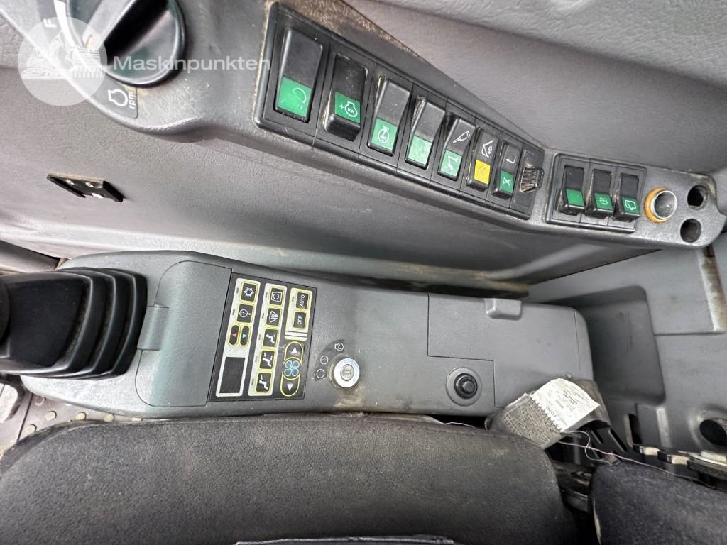 Escavadora de rastos Volvo EC 210 B LC: foto 20