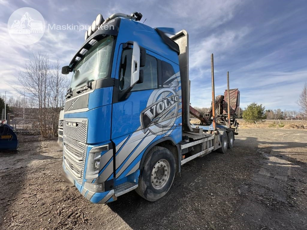 Volvo FH 16 750 - Caminhão florestal: foto 2 Volvo FH 16 750 - Caminhão florestal: foto 2
