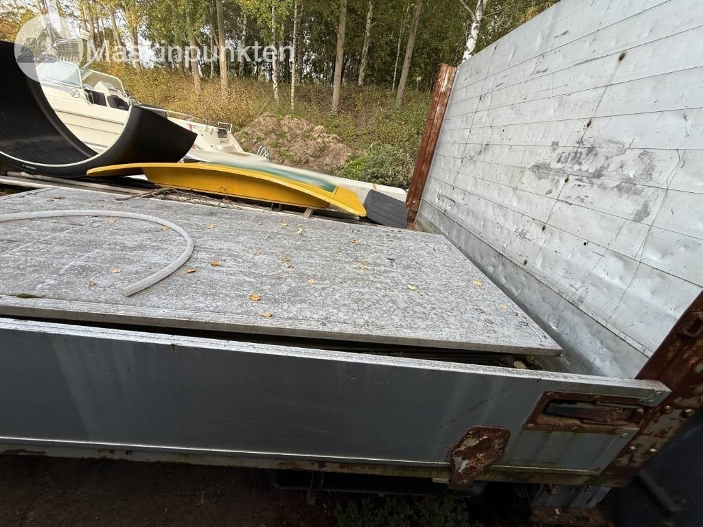 Caminhão basculante Volvo FL 611: foto 30