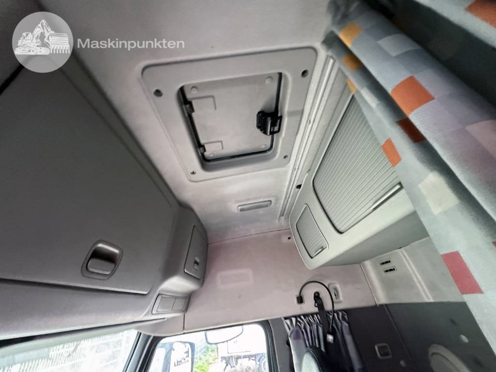 Locação de Volvo FM 9 300  Volvo FM 9 300: foto 20