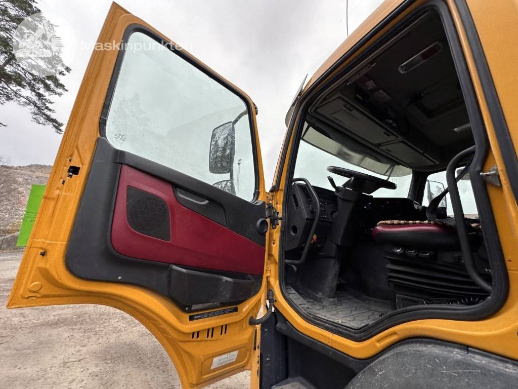 Locação de Volvo FMX 380  Volvo FMX 380: foto 13