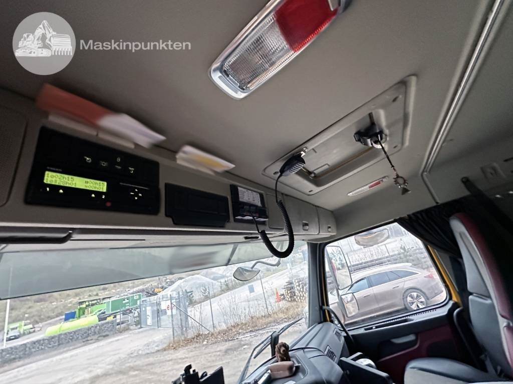 Locação de Volvo FMX 380  Volvo FMX 380: foto 21