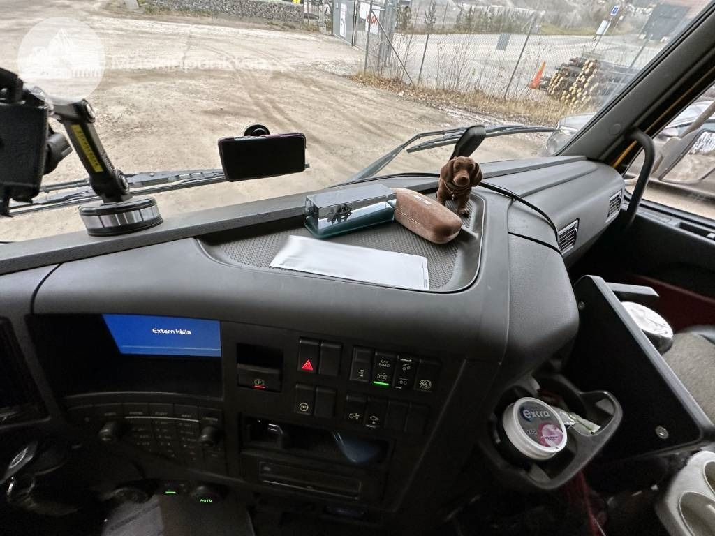 Locação de Volvo FMX 380  Volvo FMX 380: foto 31