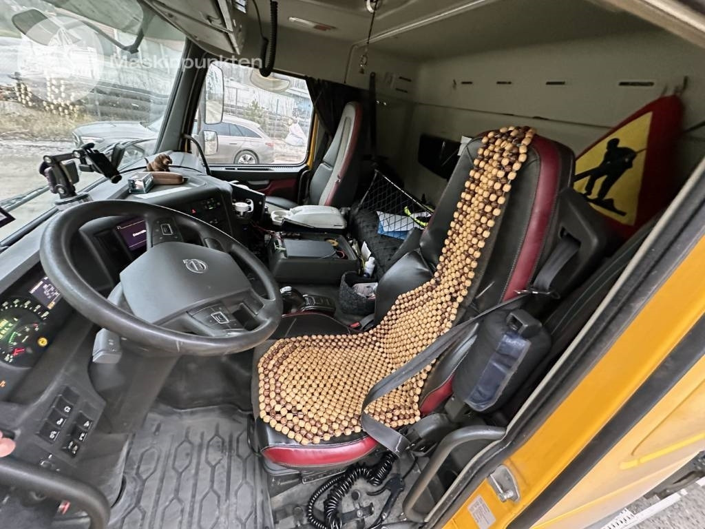 Locação de Volvo FMX 380  Volvo FMX 380: foto 17