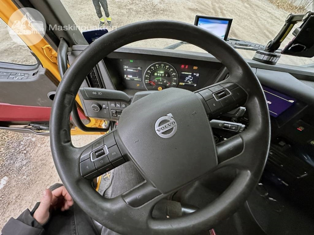 Locação de Volvo FMX 380  Volvo FMX 380: foto 26