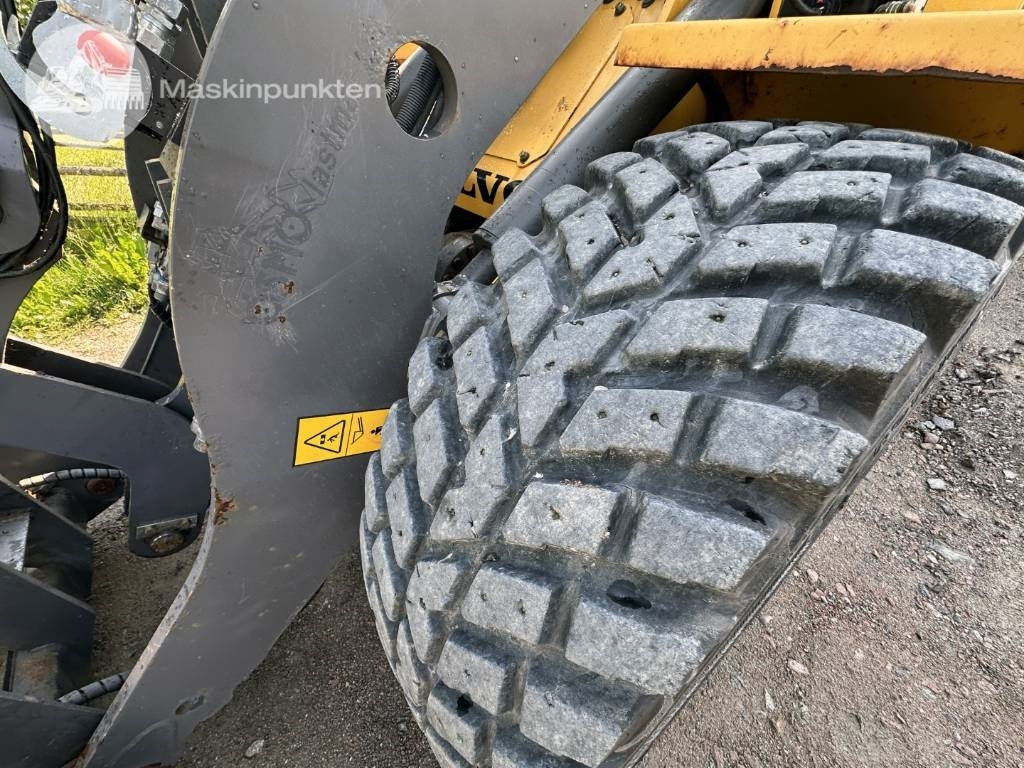 Locação de Volvo L 35 G  Volvo L 35 G: foto 22