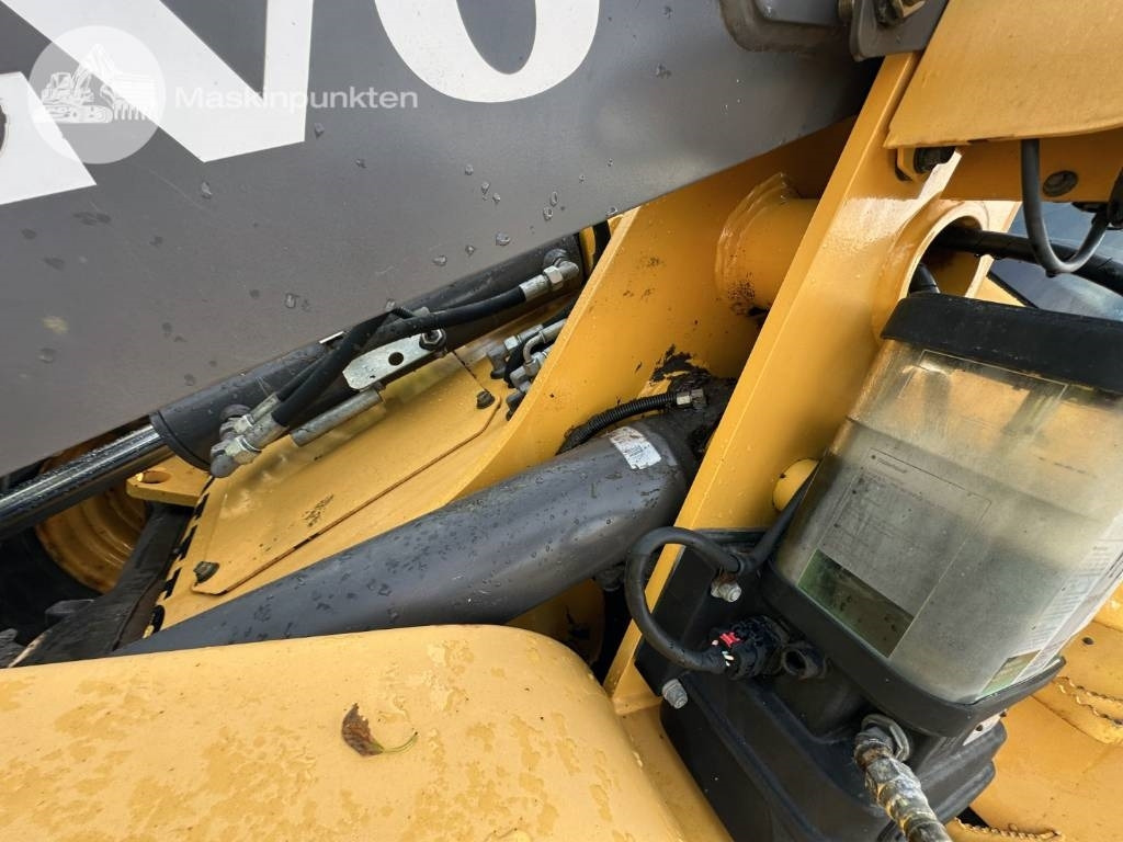 Locação de Volvo L 35 G  Volvo L 35 G: foto 40