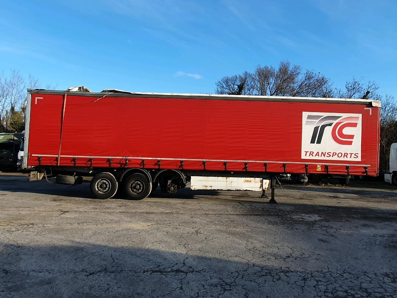 FRUEHAUF SEMI SAVOYARDE FST4FC - Semi-reboque de lona: foto 3 FRUEHAUF SEMI SAVOYARDE FST4FC - Semi-reboque de lona: foto 3