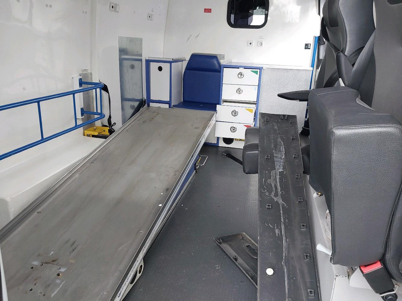 Ambulância MERCEDES SPRINTER II 313 2.2 CDI 130: foto 10