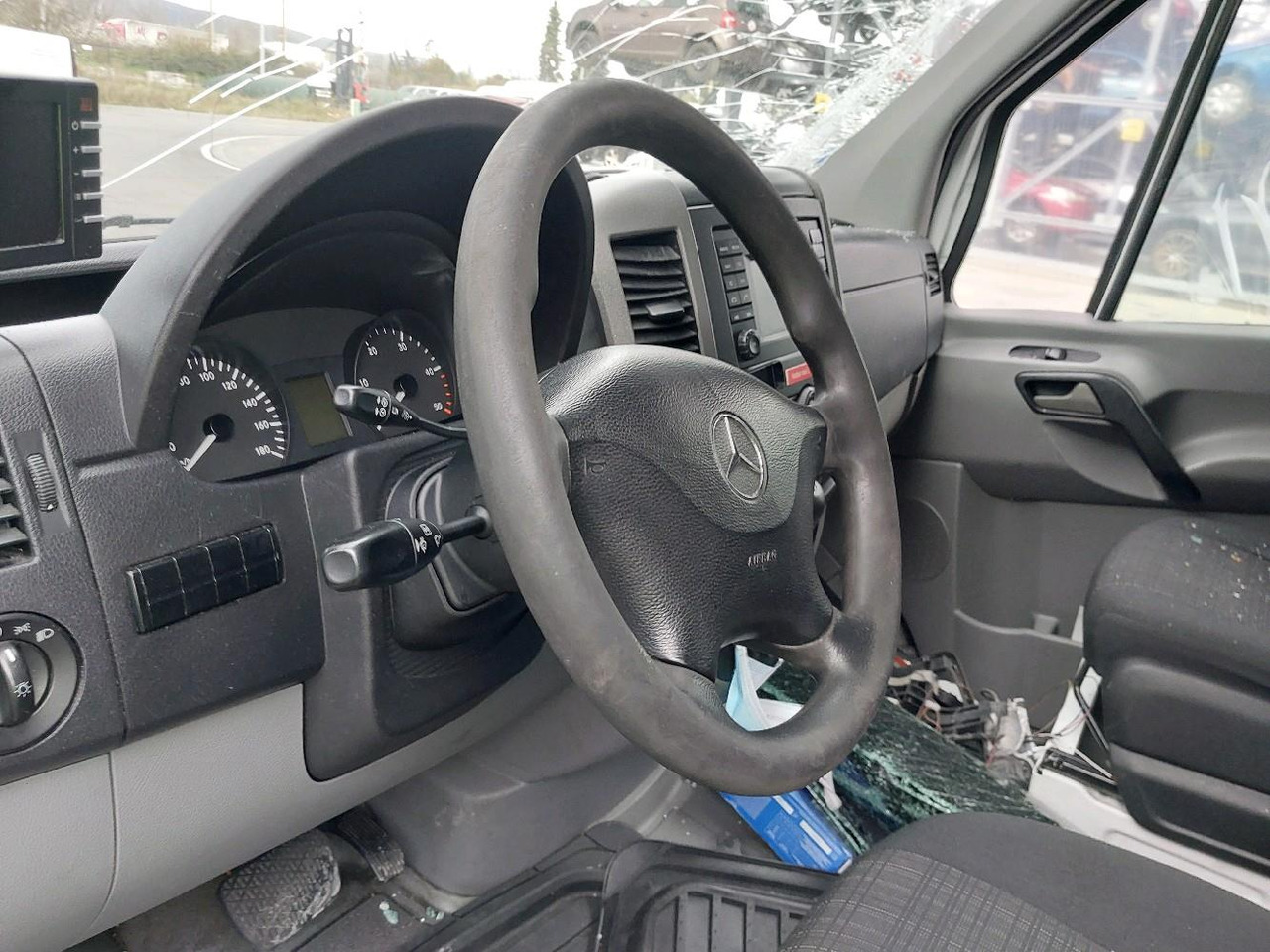 Ambulância MERCEDES SPRINTER II 313 2.2 CDI 130: foto 11