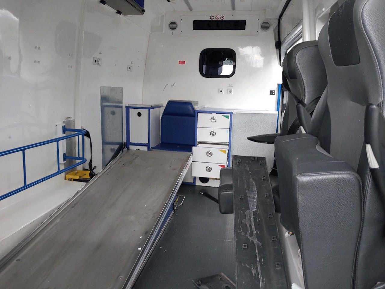 Ambulância MERCEDES SPRINTER II 313 2.2 CDI 130: foto 6
