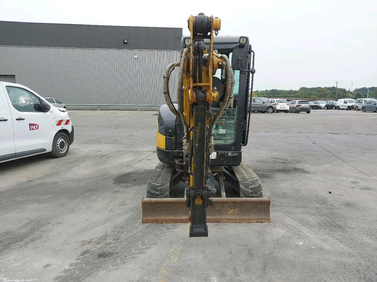 SANY SY26U MINI PELLE - Máquina de outro: foto 2 SANY SY26U MINI PELLE - Máquina de outro: foto 2