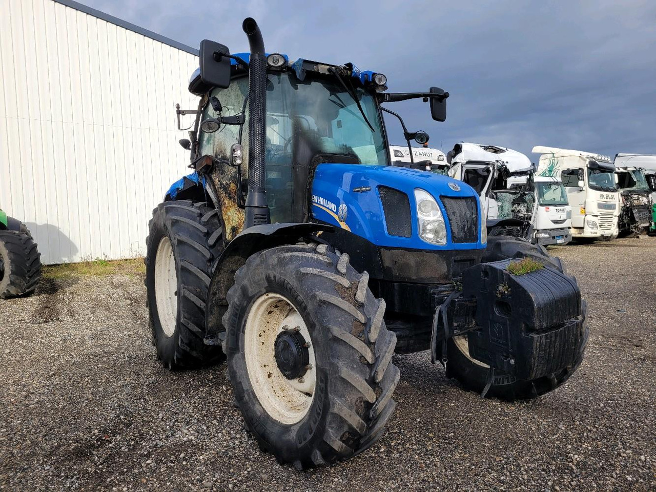 NEW HOLLAND T6.175 - Trator: foto 1 NEW HOLLAND T6.175 - Trator: foto 1