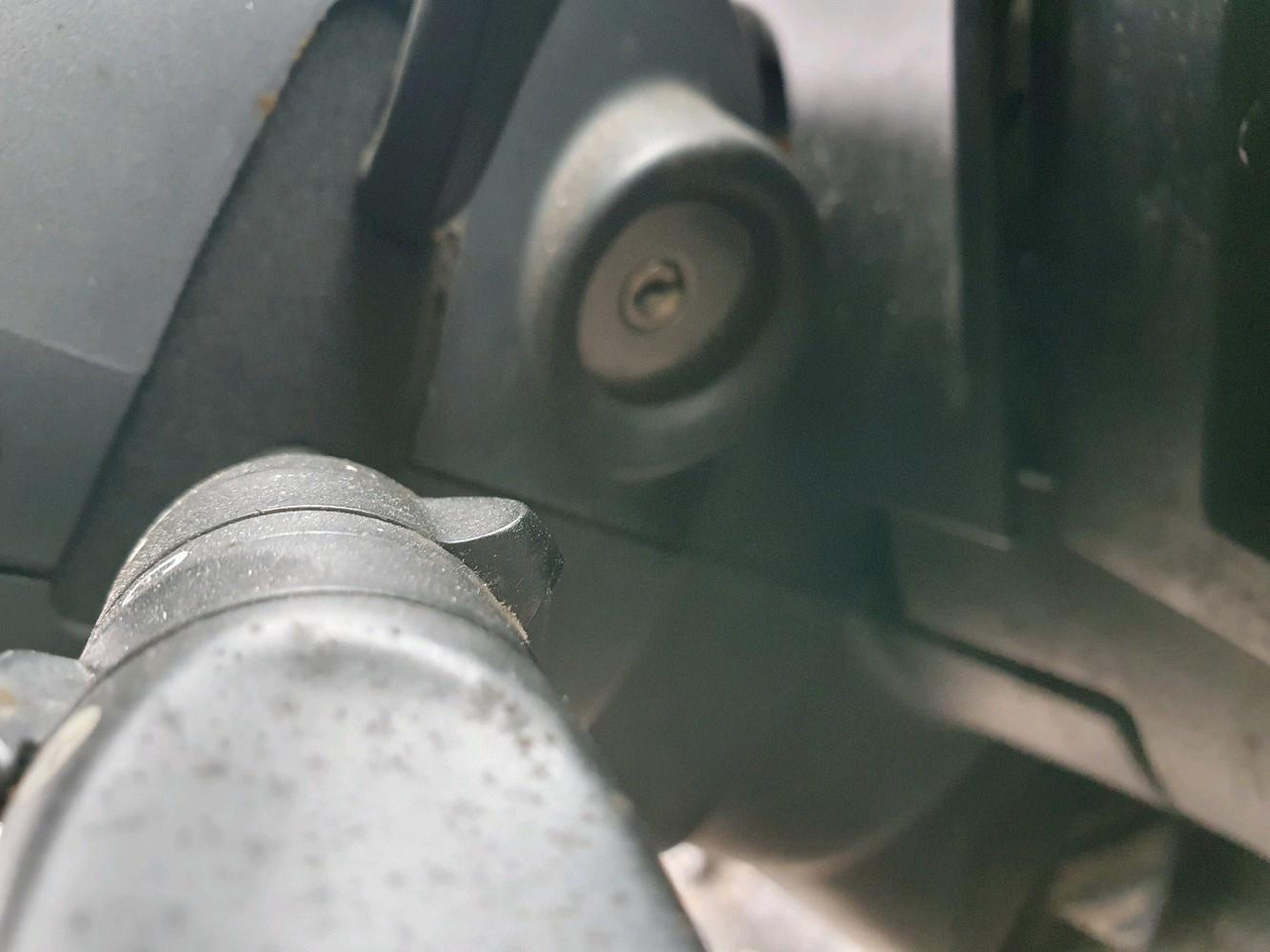 Caminhão furgão RENAULT D 12 DTI 215: foto 17