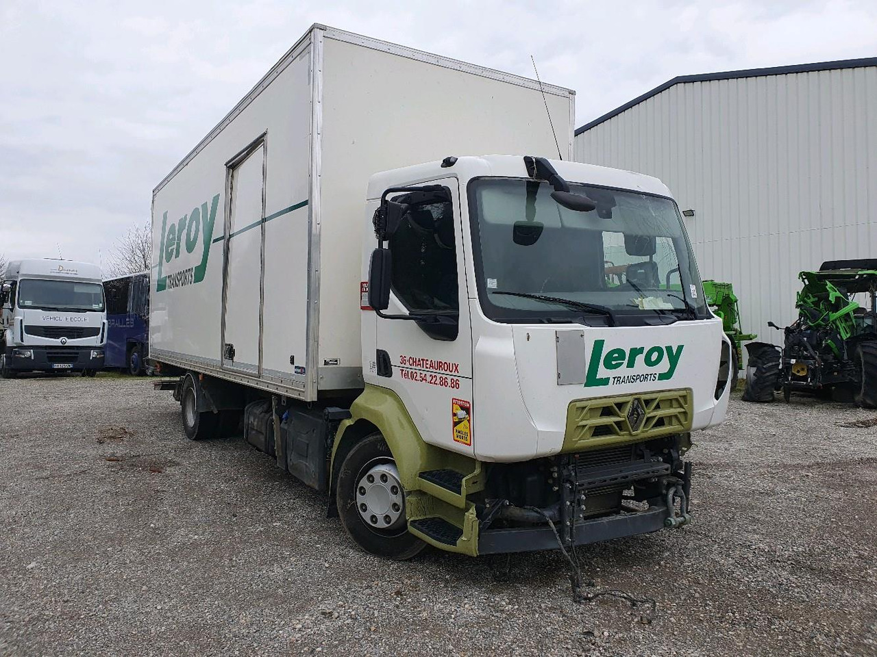 RENAULT D 12 DTI 215 - Caminhão furgão: foto 1 RENAULT D 12 DTI 215 - Caminhão furgão: foto 1