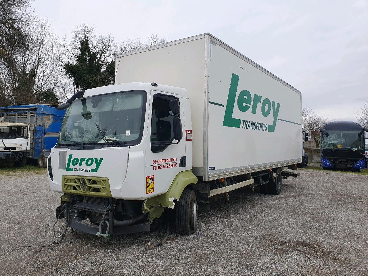 Caminhão furgão RENAULT D 12 DTI 215: foto 9