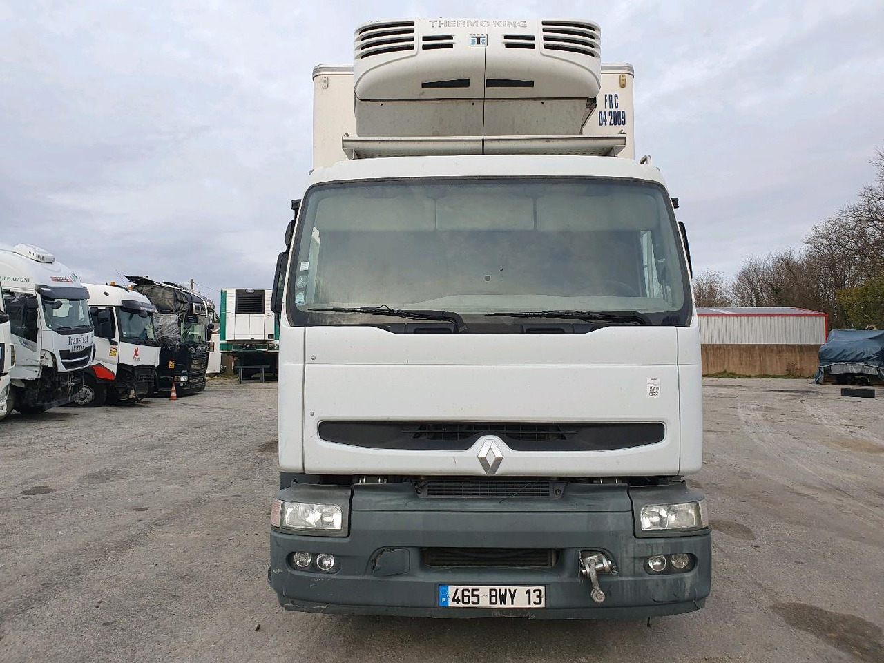 RENAULT PREMIUM - Caminhão frigorífico: foto 2 RENAULT PREMIUM - Caminhão frigorífico: foto 2