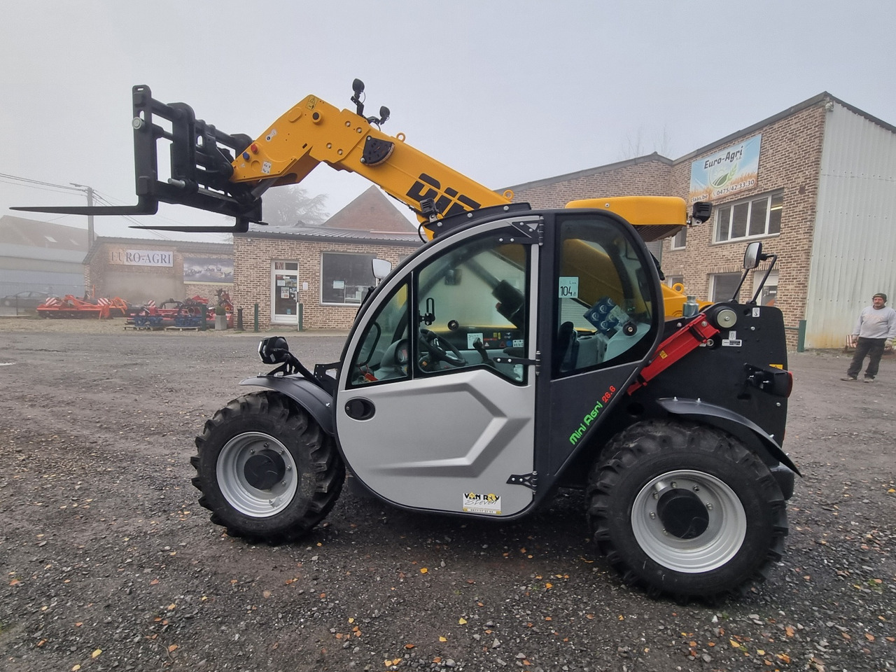 DIECI MINI AGRI 26.6 - Empilhador telescópico: foto 3 DIECI MINI AGRI 26.6 - Empilhador telescópico: foto 3