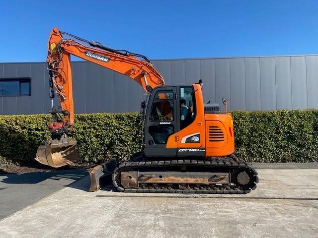 Doosan DX140 LCR-5 - Escavadora de rastos: foto 3 Doosan DX140 LCR-5 - Escavadora de rastos: foto 3