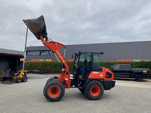 Kubota R 090 - Carregadeira de rodas: foto 1 Kubota R 090 - Carregadeira de rodas: foto 1
