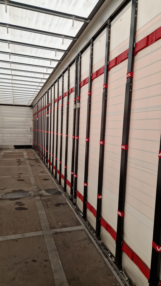 KOTSCHENREUTHER SPM218 MEGA SHUTTLE 15,6m LIKE NEW 6 PIECES - Semi-reboque de lona: foto 5 KOTSCHENREUTHER SPM218 MEGA SHUTTLE 15,6m LIKE NEW 6 PIECES - Semi-reboque de lona: foto 5
