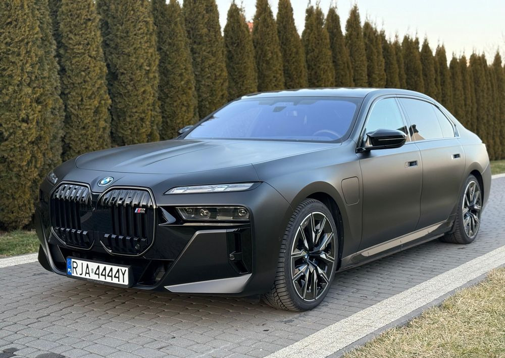 BMW Seria 7 - Sedã: foto 1 BMW Seria 7 - Sedã: foto 1