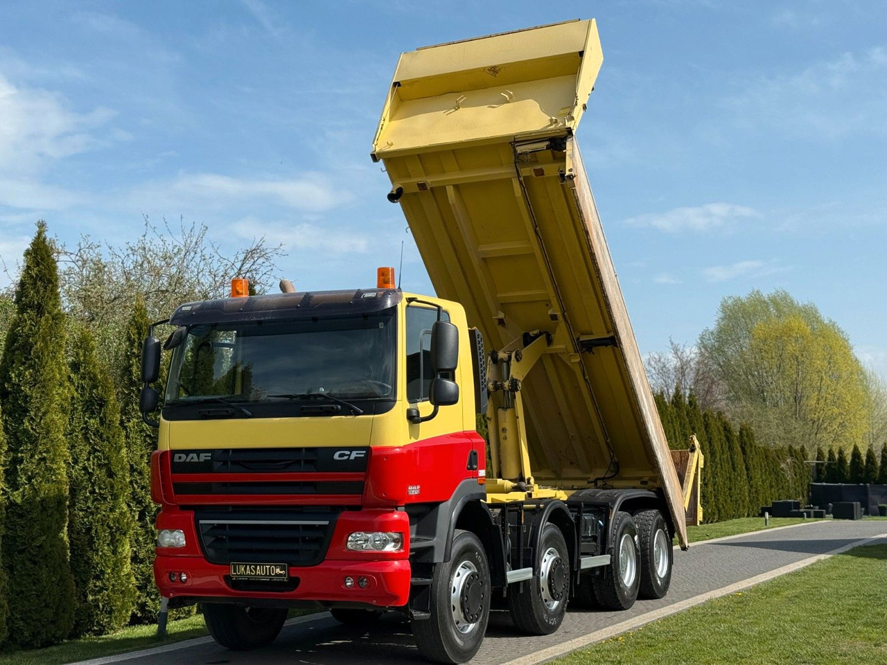 DAF CF 85.410 TIPPER HYDROBOARD - Caminhão basculante: foto 1 DAF CF 85.410 TIPPER HYDROBOARD - Caminhão basculante: foto 1