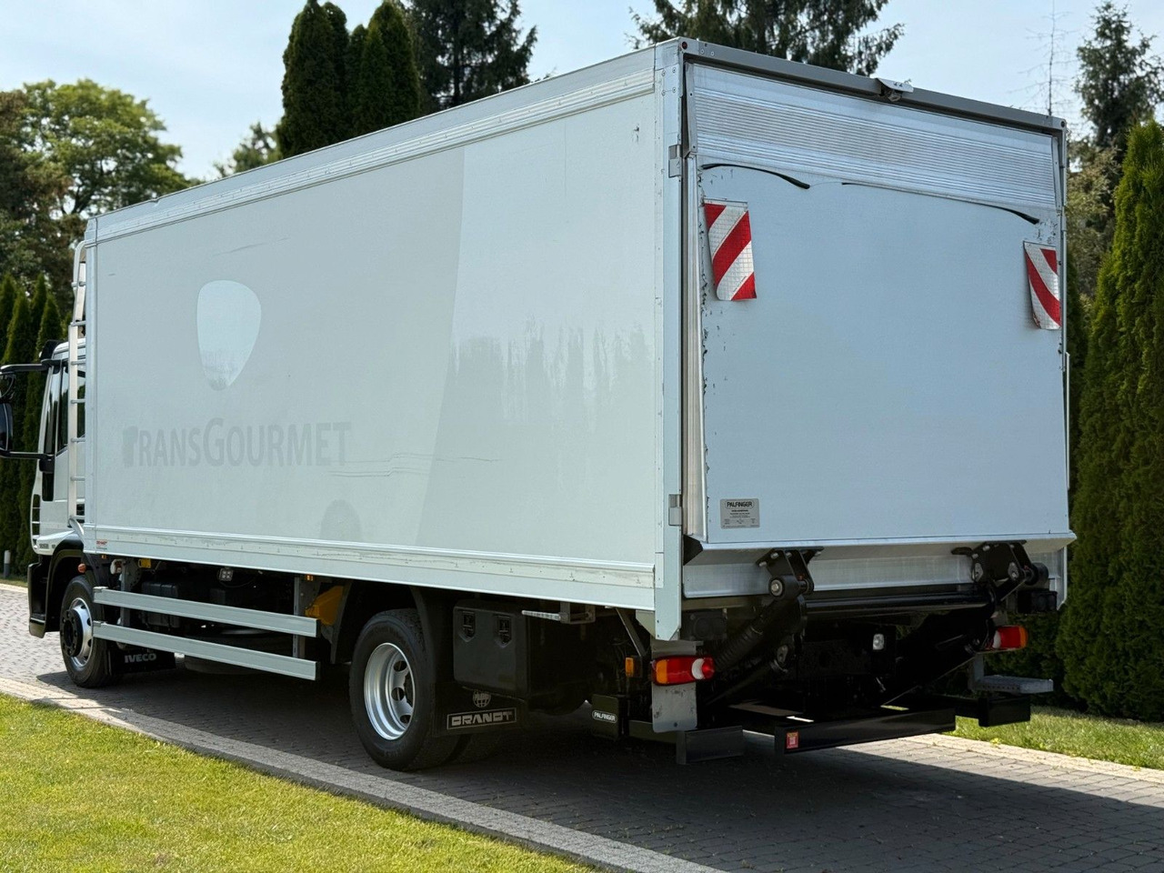 Iveco EUROCARGO 12T E22 CARRIER SUPRA 850 MT - Caminhão frigorífico: foto 5 Iveco EUROCARGO 12T E22 CARRIER SUPRA 850 MT - Caminhão frigorífico: foto 5