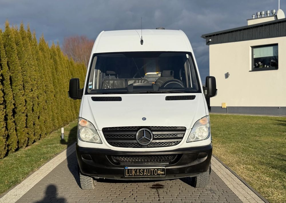Mercedes-Benz SPRINTER 516 3,5 T MANUAL - Furgão: foto 2 Mercedes-Benz SPRINTER 516 3,5 T MANUAL - Furgão: foto 2