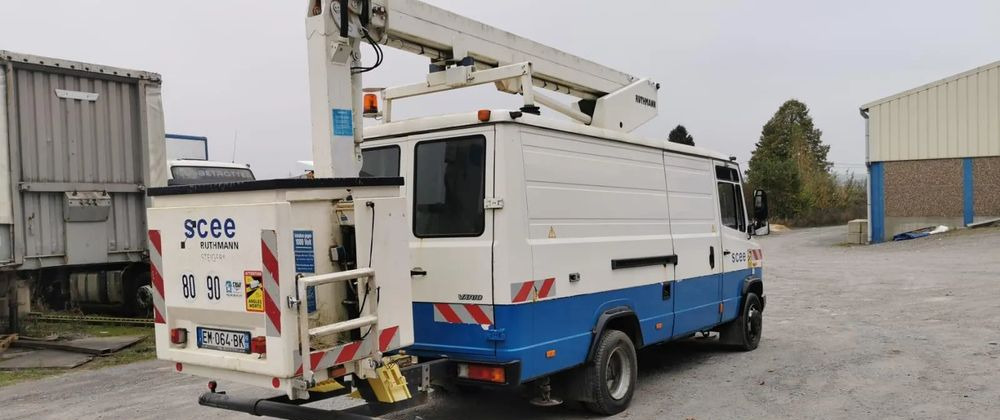 Caminhão com plataforma aérea Mercedes-Benz VARIO 815D 17 M: foto 14