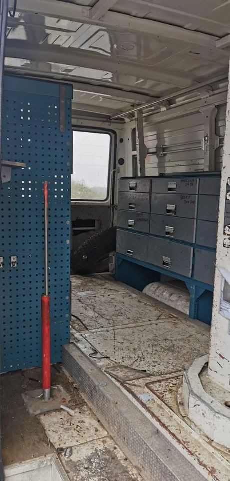 Caminhão com plataforma aérea Mercedes-Benz VARIO 815D 17 M: foto 7