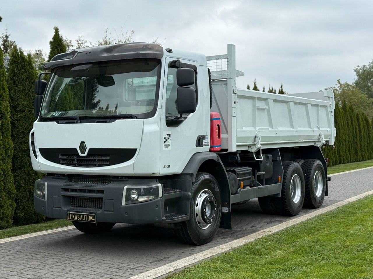 Renault PREMIUM 410 DXI 6X4 TIPPER - Caminhão basculante: foto 5 Renault PREMIUM 410 DXI 6X4 TIPPER - Caminhão basculante: foto 5