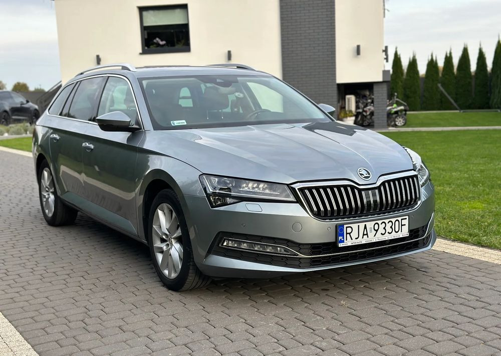 Skoda Superb 2.0 TDI SCR Style DSG - Carro perua: foto 3 Skoda Superb 2.0 TDI SCR Style DSG - Carro perua: foto 3
