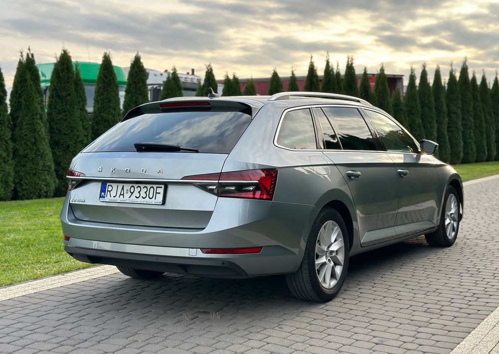 Skoda Superb 2.0 TDI SCR Style DSG - Carro perua: foto 5 Skoda Superb 2.0 TDI SCR Style DSG - Carro perua: foto 5