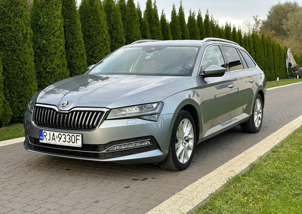 Skoda Superb 2.0 TDI SCR Style DSG - Carro perua: foto 1 Skoda Superb 2.0 TDI SCR Style DSG - Carro perua: foto 1