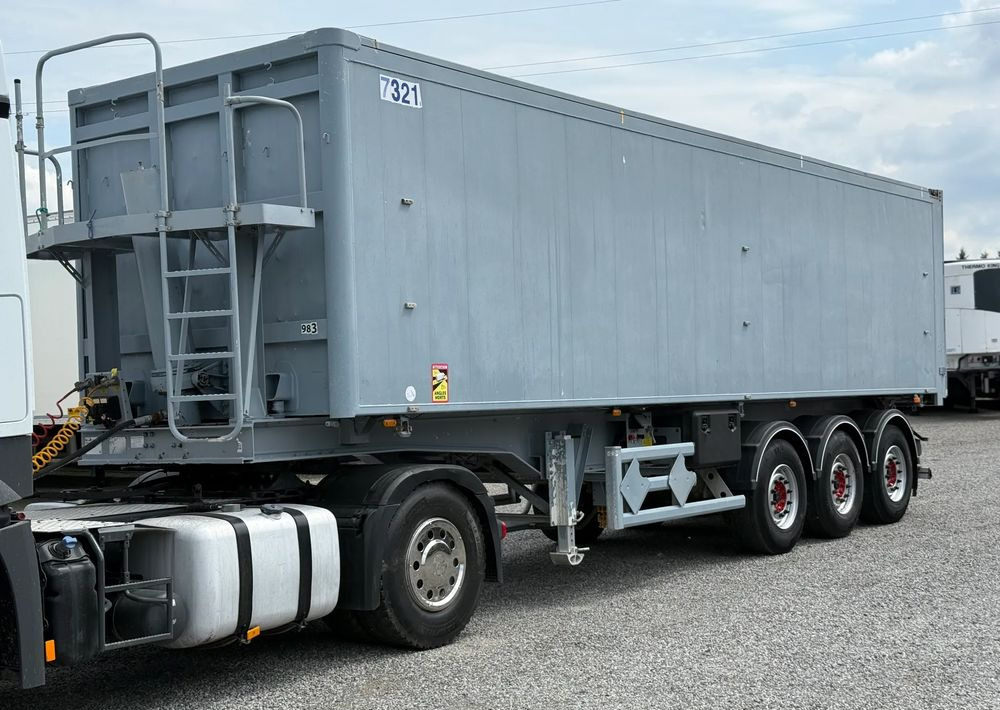 Stas 51 m3 OSIE MERCEDES PODNOSZONA OŚ - Semireboque basculante: foto 2 Stas 51 m3 OSIE MERCEDES PODNOSZONA OŚ - Semireboque basculante: foto 2