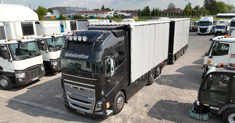 Volvo FH16 660 HP TANDEM 6x2 LIMITED EDITION - Caminhão com lona: foto 3 Volvo FH16 660 HP TANDEM 6x2 LIMITED EDITION - Caminhão com lona: foto 3