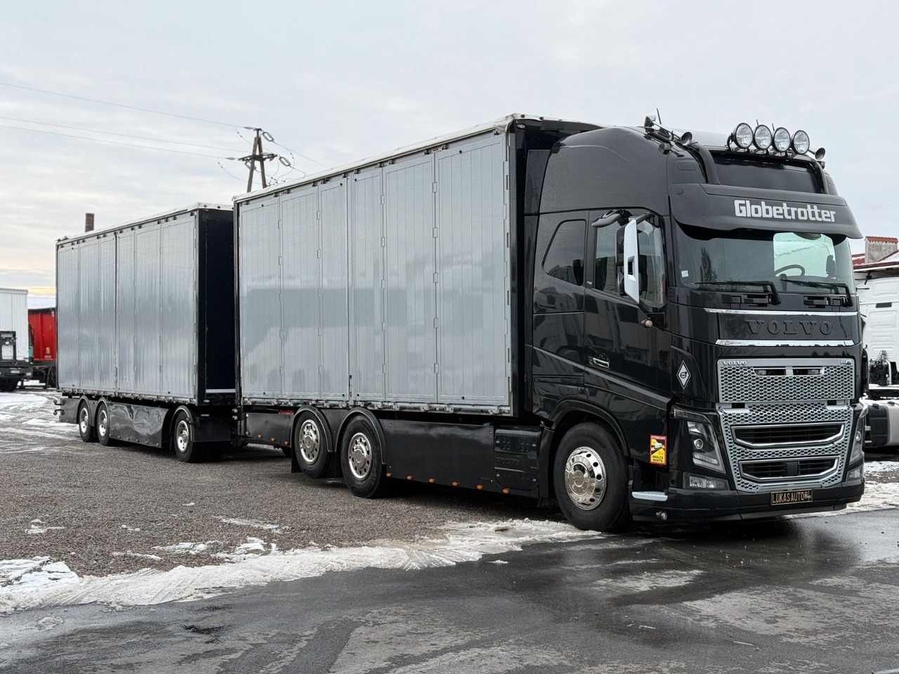 Caminhão furgão Volvo FH16 660 HP XL  TANDEM 6x2 LIMITED EDITION: foto 15