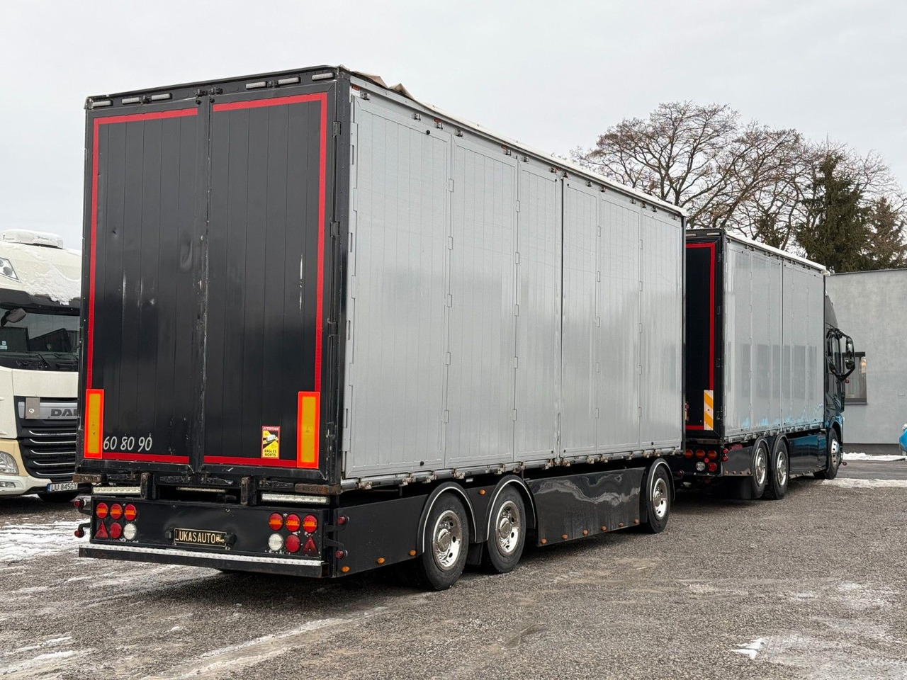 Caminhão furgão Volvo FH16 660 HP XL  TANDEM 6x2 LIMITED EDITION: foto 11