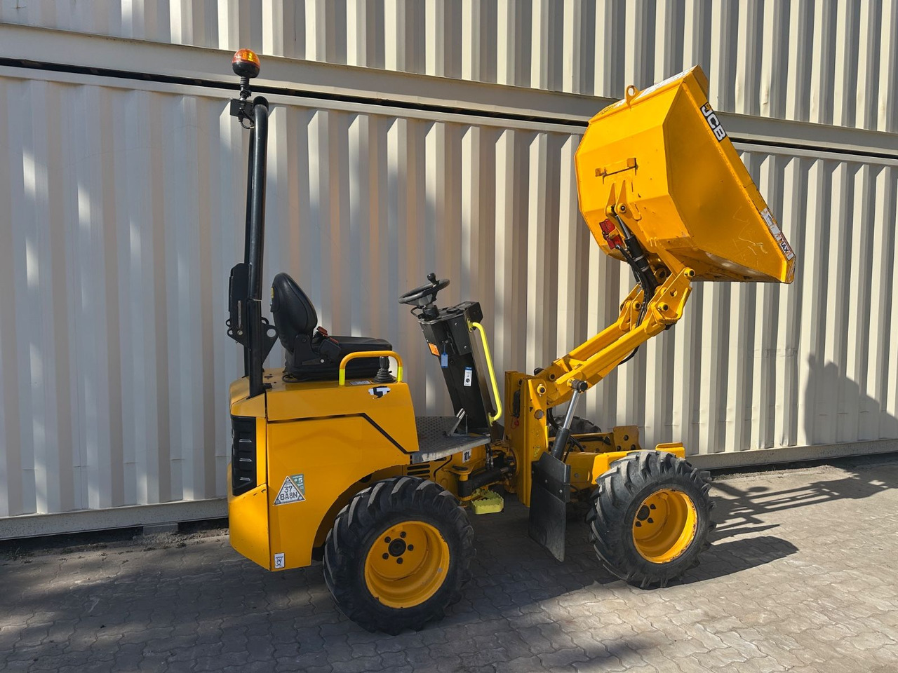 JCB 1T-2 Hochkipper Dumper, 362 Bh, 1.000 KG - Tombador: foto 4 JCB 1T-2 Hochkipper Dumper, 362 Bh, 1.000 KG - Tombador: foto 4