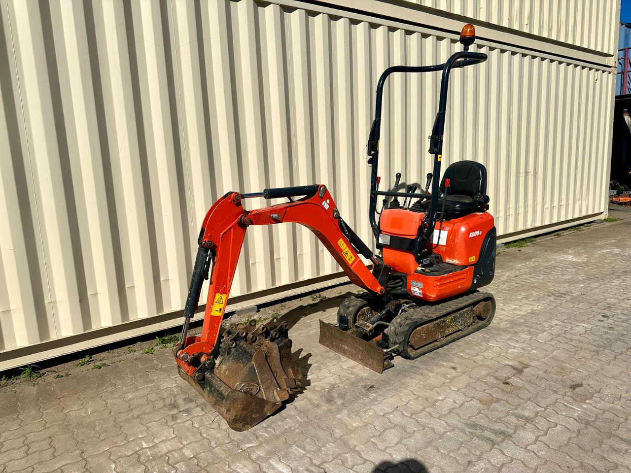 Kubota K008-3 / 2021 BJ / 725 H / 4 x Löffel - Mini escavadeira: foto 2 Kubota K008-3 / 2021 BJ / 725 H / 4 x Löffel - Mini escavadeira: foto 2