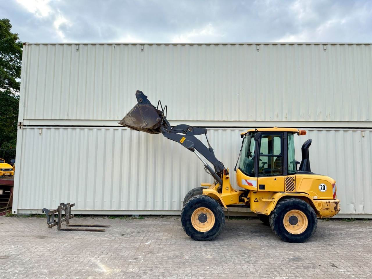 Volvo L30G / 2014 BJ / Klappschaufel + Gabel - Carregadeira de rodas: foto 3 Volvo L30G / 2014 BJ / Klappschaufel + Gabel - Carregadeira de rodas: foto 3