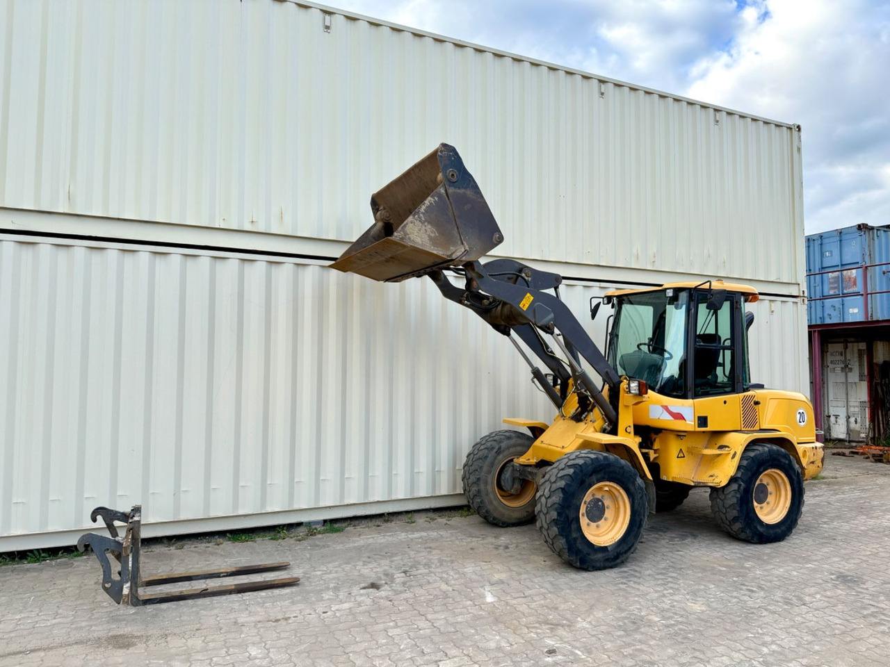Volvo L30G / 2014 BJ / Klappschaufel + Gabel - Carregadeira de rodas: foto 2 Volvo L30G / 2014 BJ / Klappschaufel + Gabel - Carregadeira de rodas: foto 2