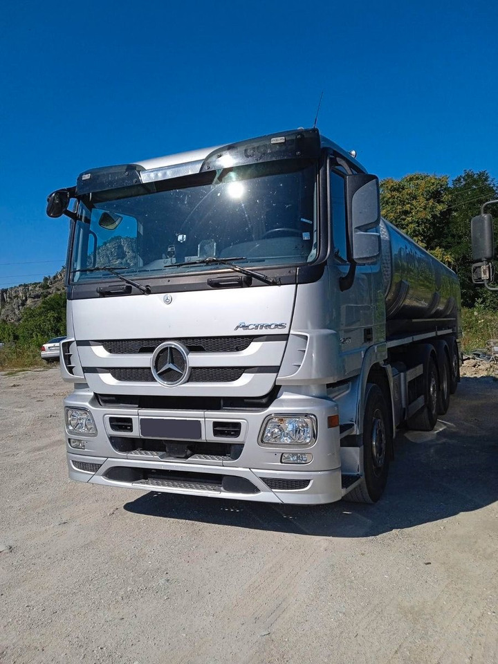 Mercedes-Benz ACTROS 3248 - Caminhão tanque: foto 2 Mercedes-Benz ACTROS 3248 - Caminhão tanque: foto 2