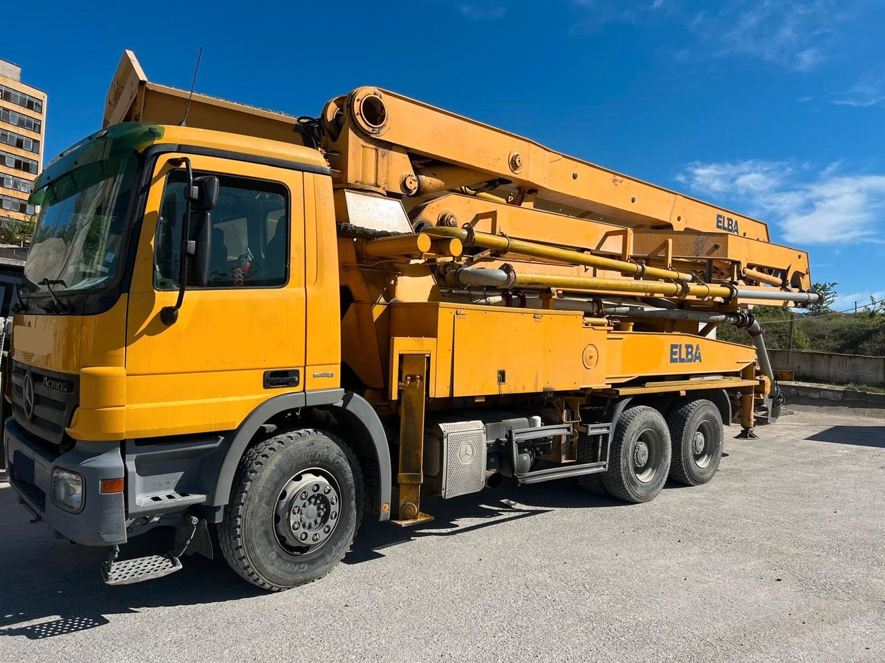 Mercedes-Benz ACTROS 3332 ELBA SCHWING 36M - Autobomba de betão: foto 1 Mercedes-Benz ACTROS 3332 ELBA SCHWING 36M - Autobomba de betão: foto 1