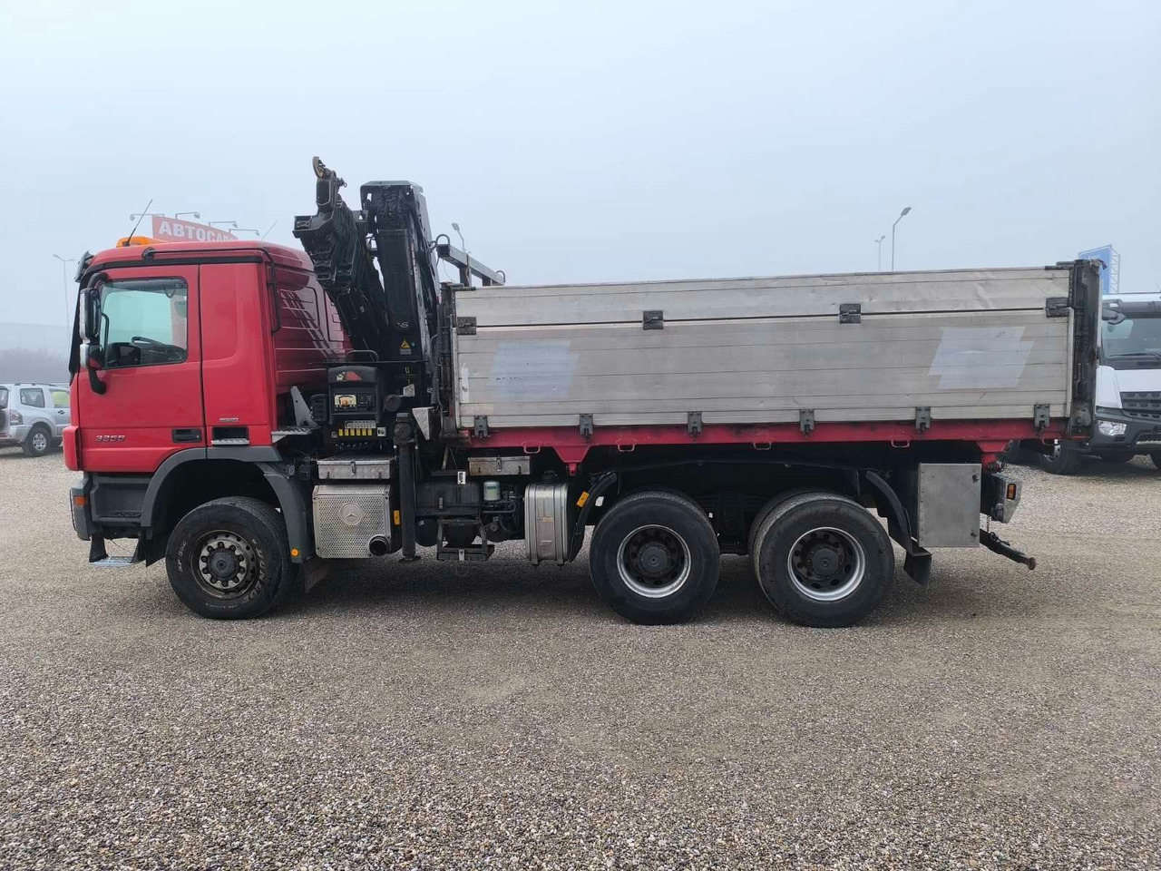 Mercedes-Benz ACTROS 3355 V8 6X6 HIAB 211 EP-5 HIPRO - Caminhão basculante, Caminhão grua: foto 4 Mercedes-Benz ACTROS 3355 V8 6X6 HIAB 211 EP-5 HIPRO - Caminhão basculante, Caminhão grua: foto 4