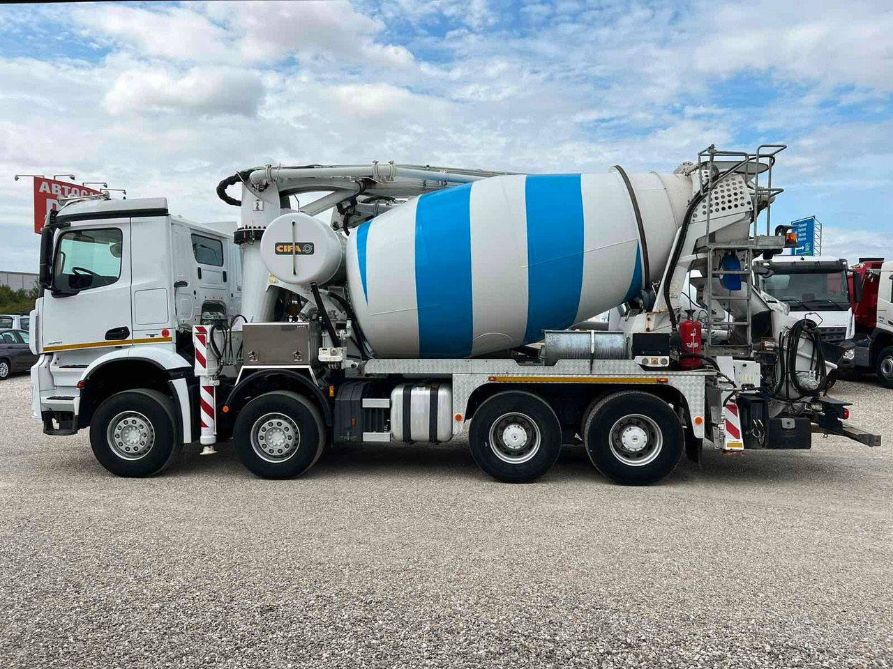 Mercedes-Benz AROCS 3251 CIFA MAGNUM MK28.4L - Autobomba de betão: foto 4 Mercedes-Benz AROCS 3251 CIFA MAGNUM MK28.4L - Autobomba de betão: foto 4