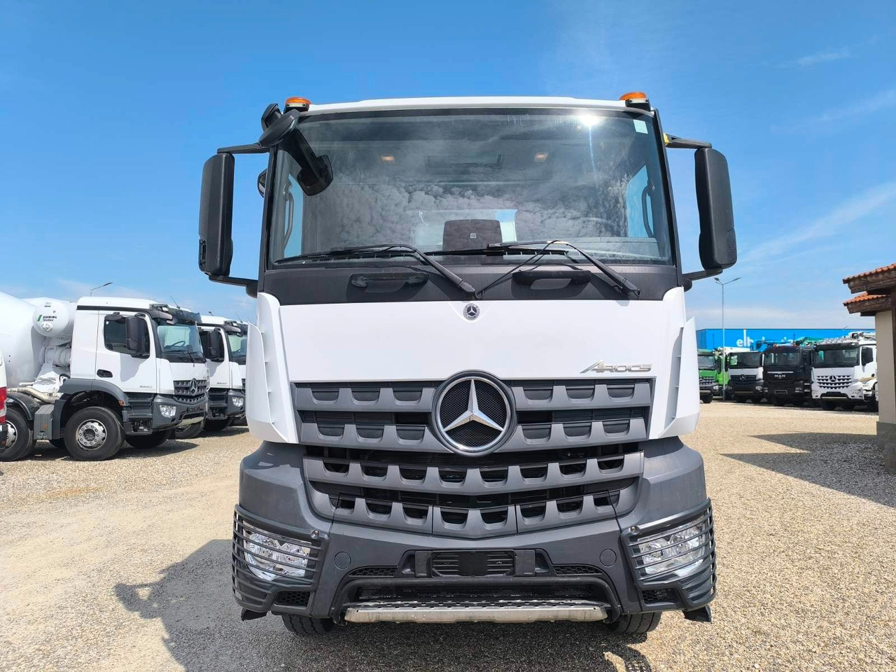 Mercedes-Benz AROCS 3342 CIFA MK25H - Autobomba de betão: foto 2 Mercedes-Benz AROCS 3342 CIFA MK25H - Autobomba de betão: foto 2