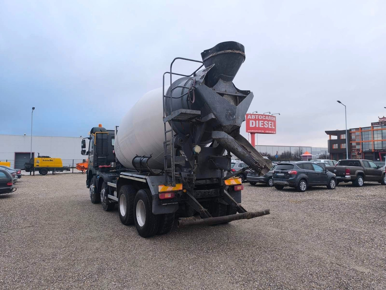 Volvo FMX 410 LIEBHERR 9M3 EURO6 - Caminhão betoneira: foto 5 Volvo FMX 410 LIEBHERR 9M3 EURO6 - Caminhão betoneira: foto 5
